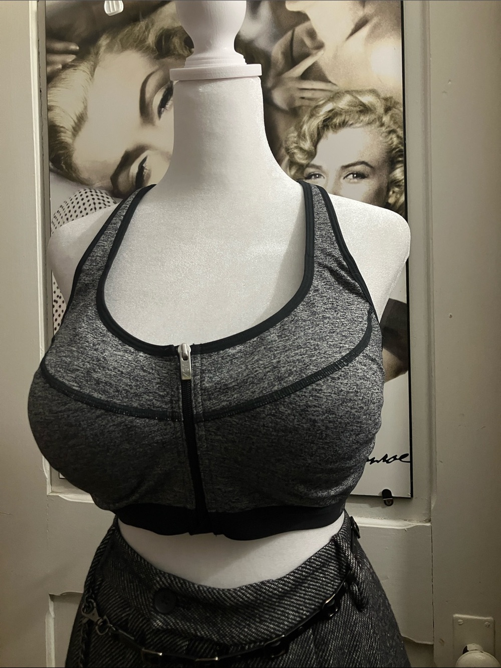 Zip-Front Sports Bra - Charcoal Gray